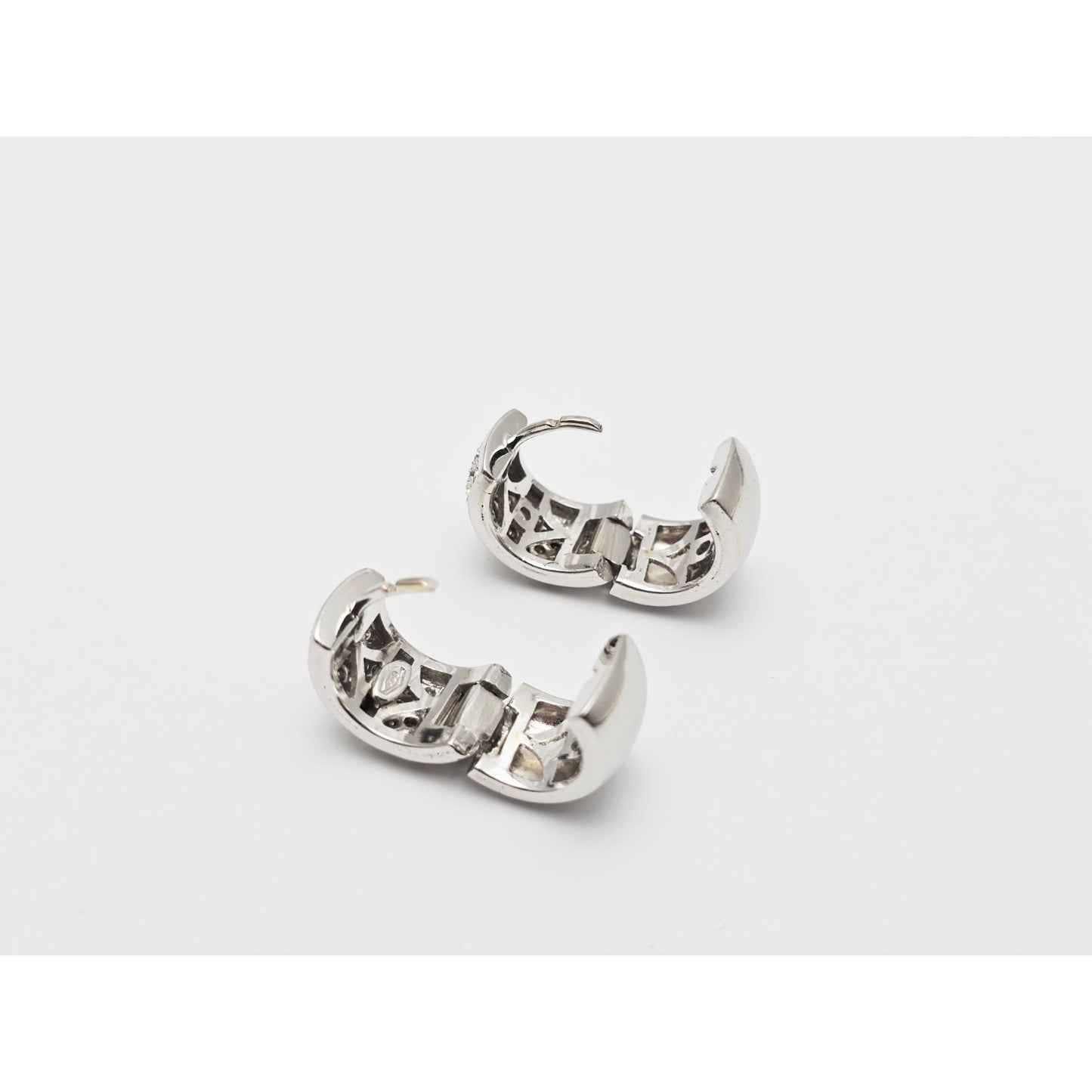 18K White Gold Round Diamond Hinged Hoop Huggie Earrings