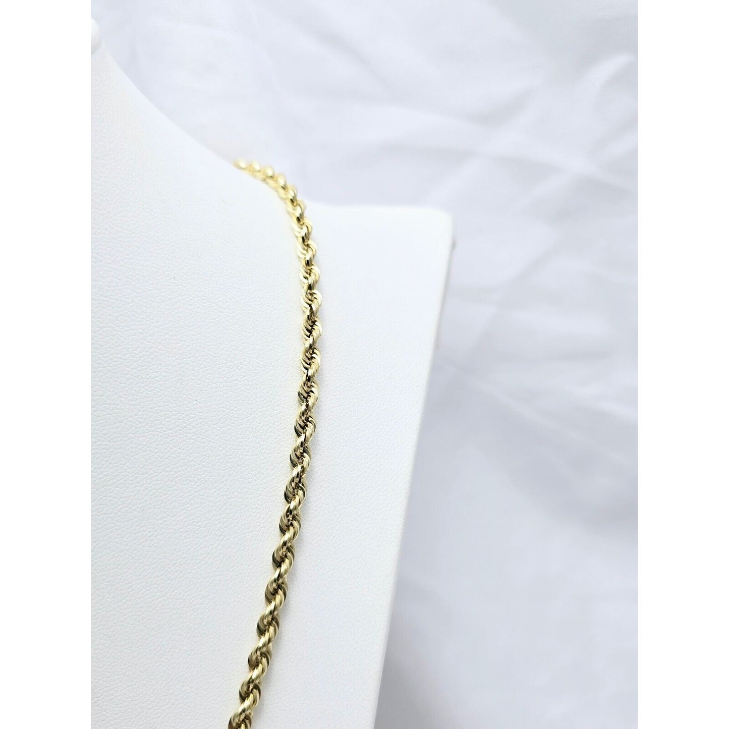 14K Yellow Gold Rope Chain Necklace