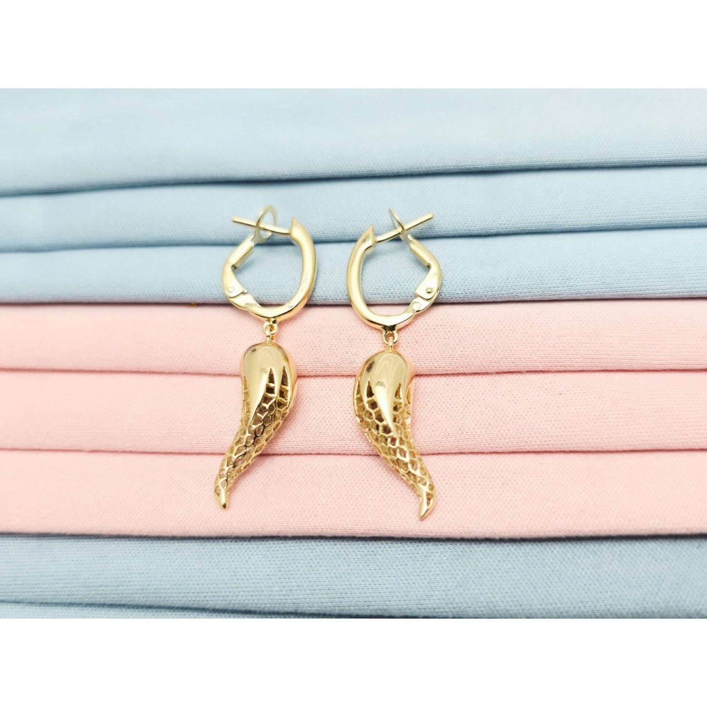 18K Yellow Gold Italian Horn Drop Dangle French Clip Earrings
