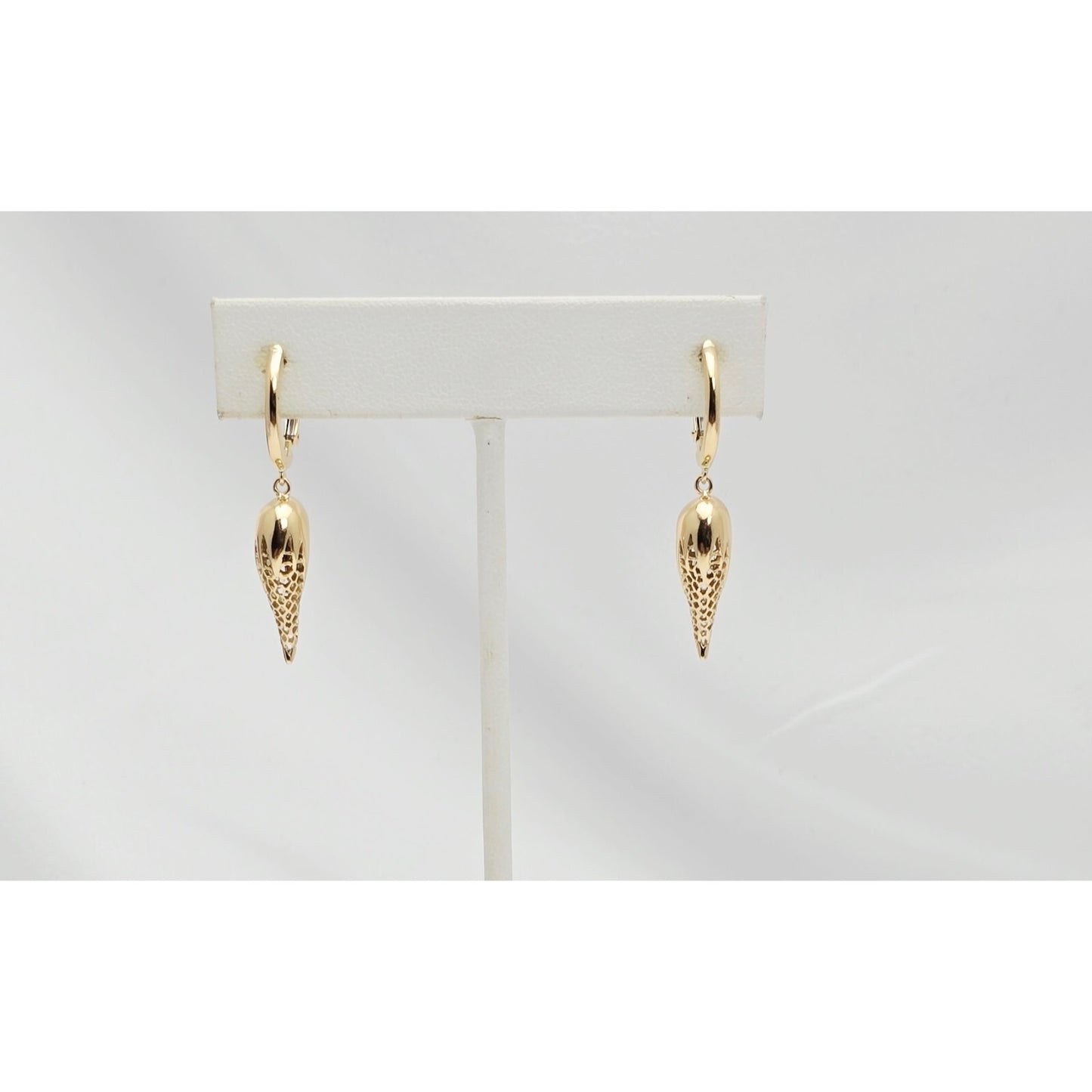 18K Yellow Gold Italian Horn Drop Dangle French Clip Earrings