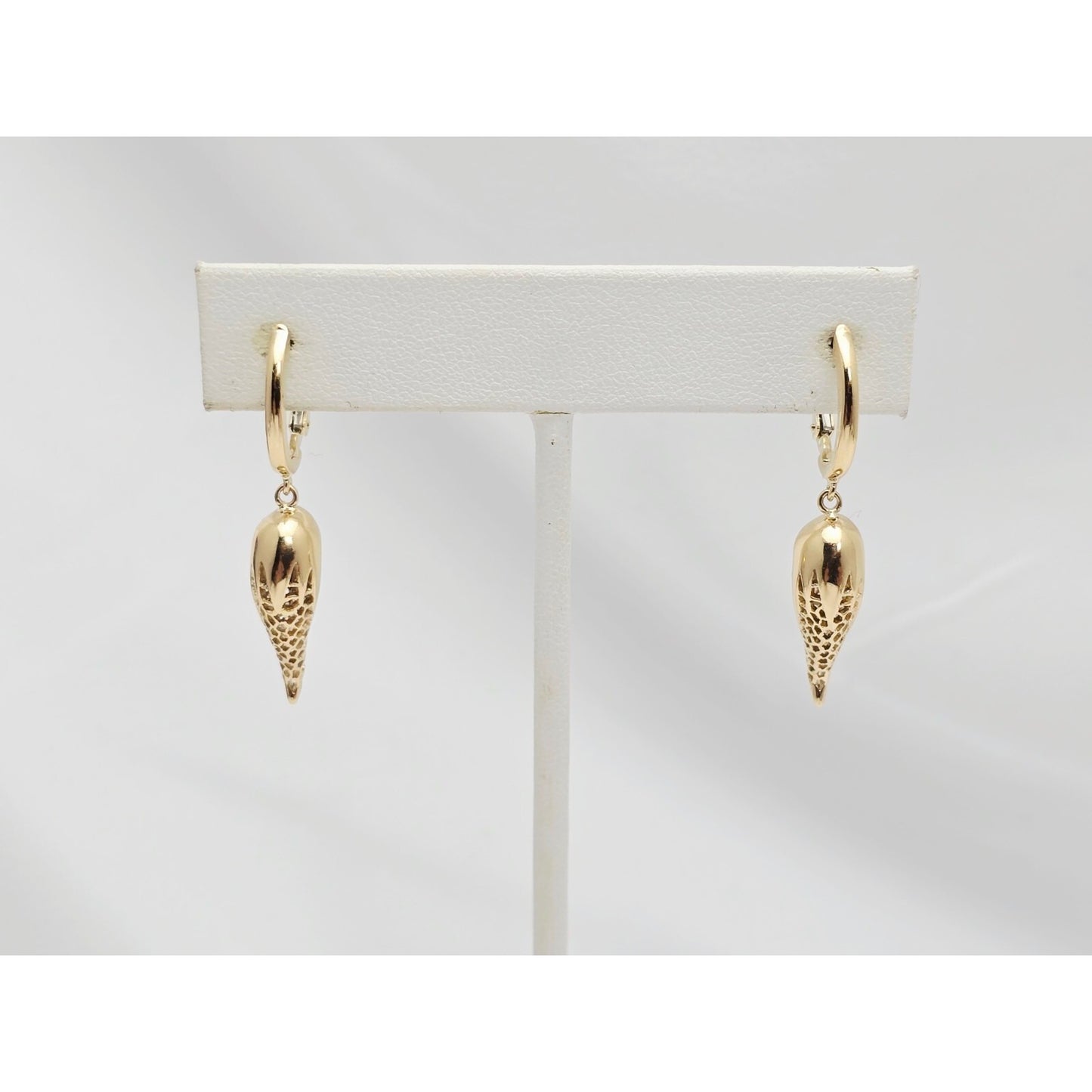 18K Yellow Gold Italian Horn Drop Dangle French Clip Earrings