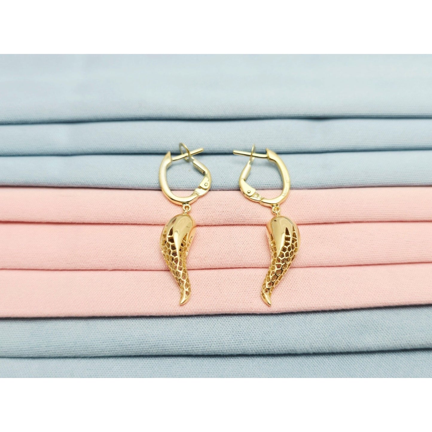 18K Yellow Gold Italian Horn Drop Dangle French Clip Earrings