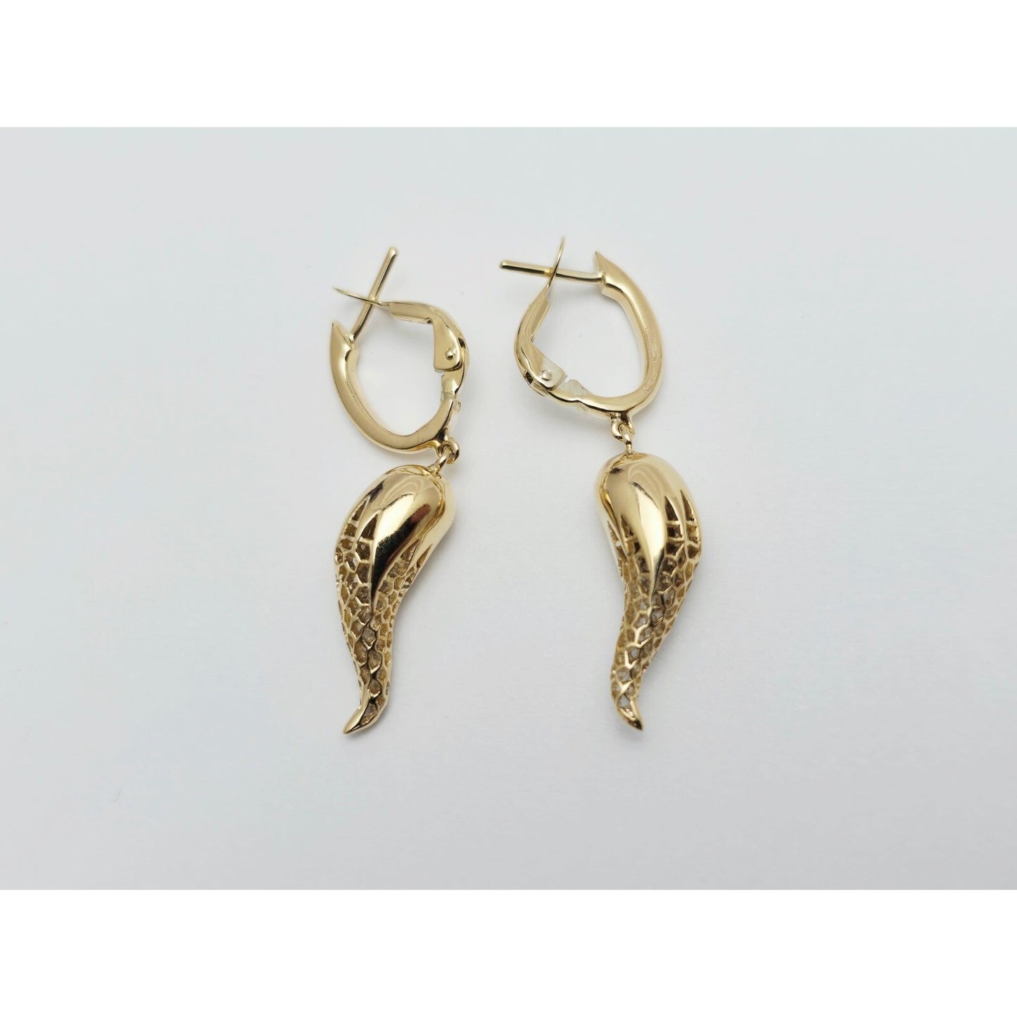 18K Yellow Gold Italian Horn Drop Dangle French Clip Earrings