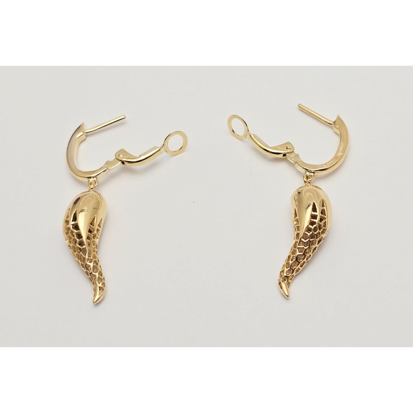 18K Yellow Gold Italian Horn Drop Dangle French Clip Earrings