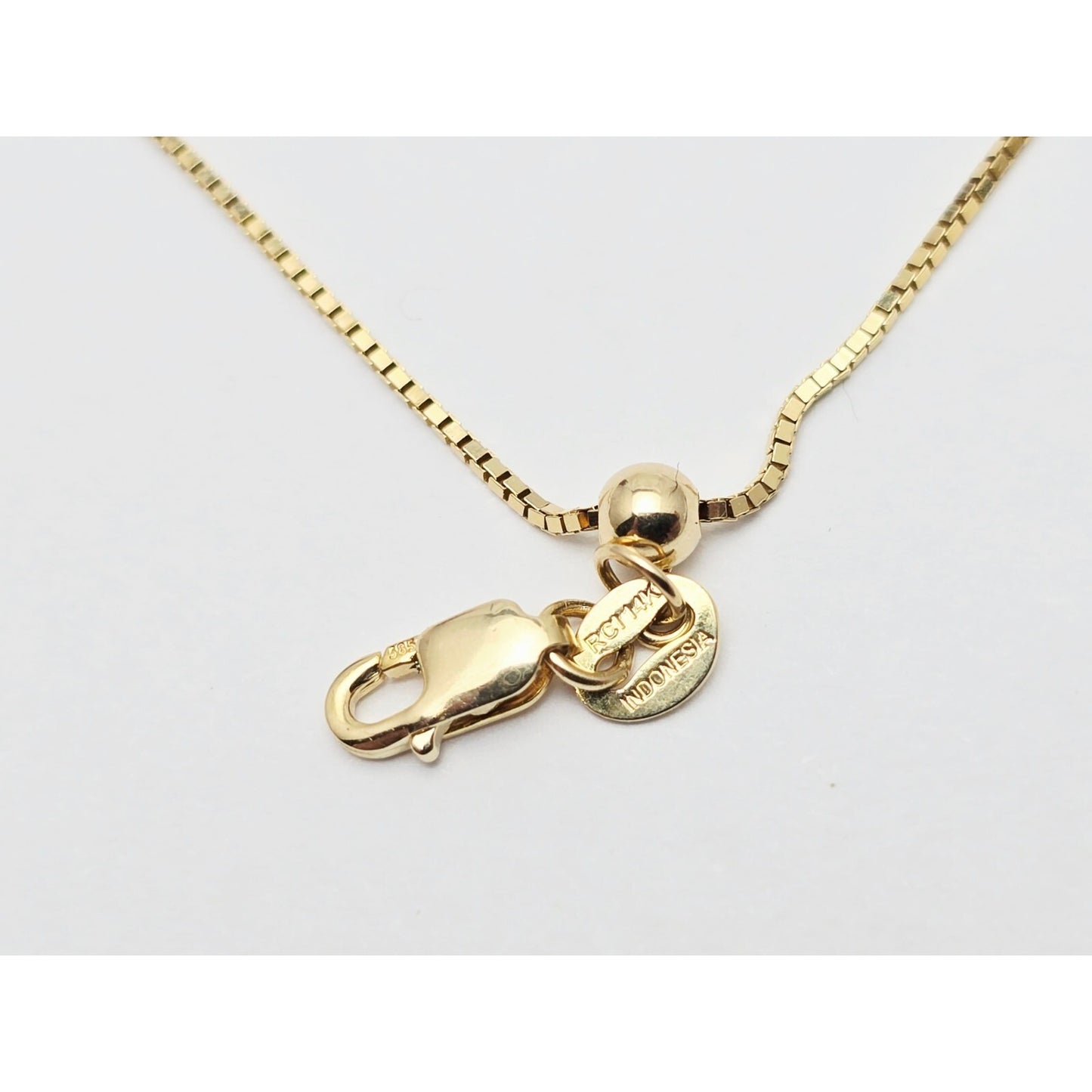 14K Yellow Gold Round Diamond Resizable Box Link Chain Necklace