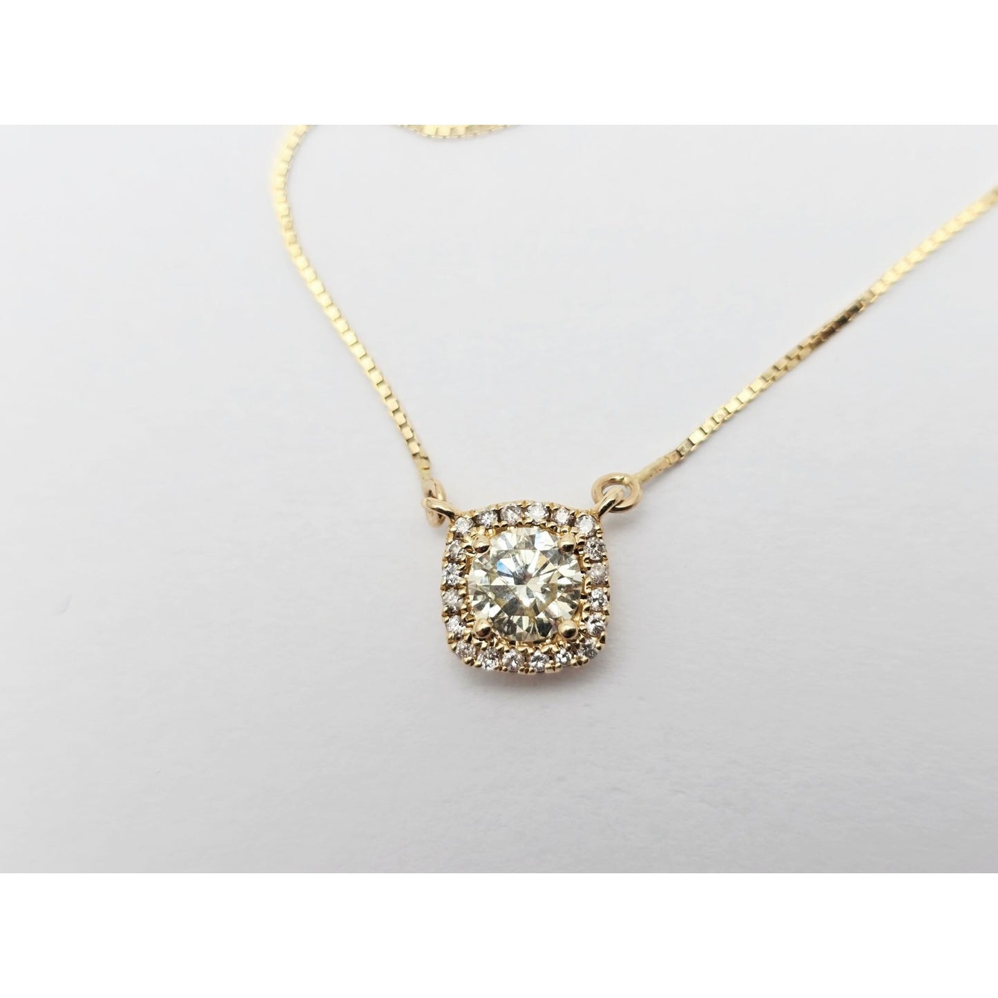14K Yellow Gold Round Diamond Resizable Box Link Chain Necklace