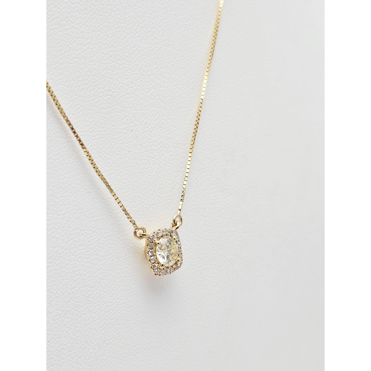 14K Yellow Gold Round Diamond Resizable Box Link Chain Necklace