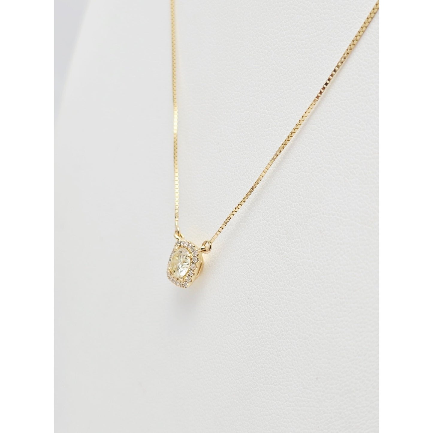 14K Yellow Gold Round Diamond Resizable Box Link Chain Necklace