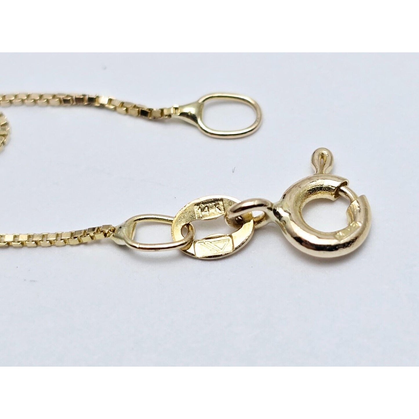 14K Yellow Gold Initial Name "Efrat" Charm Pendant Box Link Chain Necklace