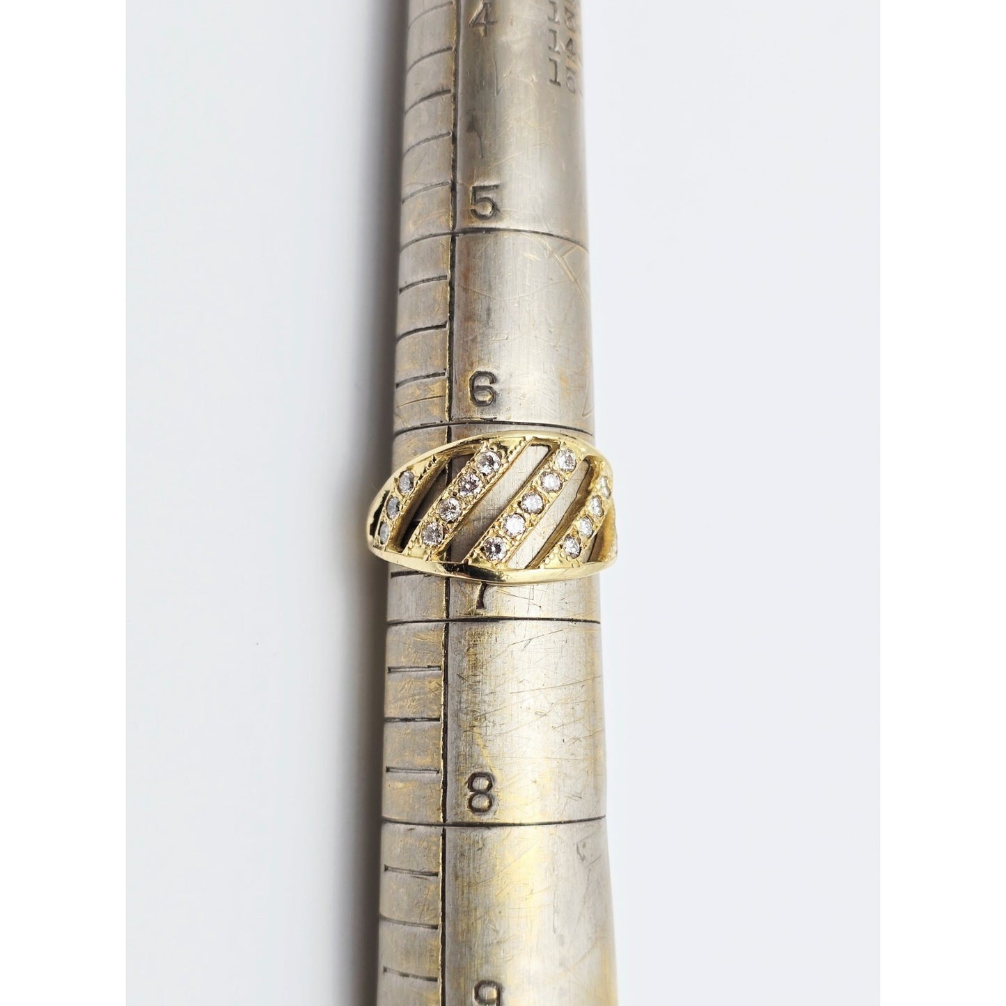 18K Yellow Gold Wavy Diamond Open Ring