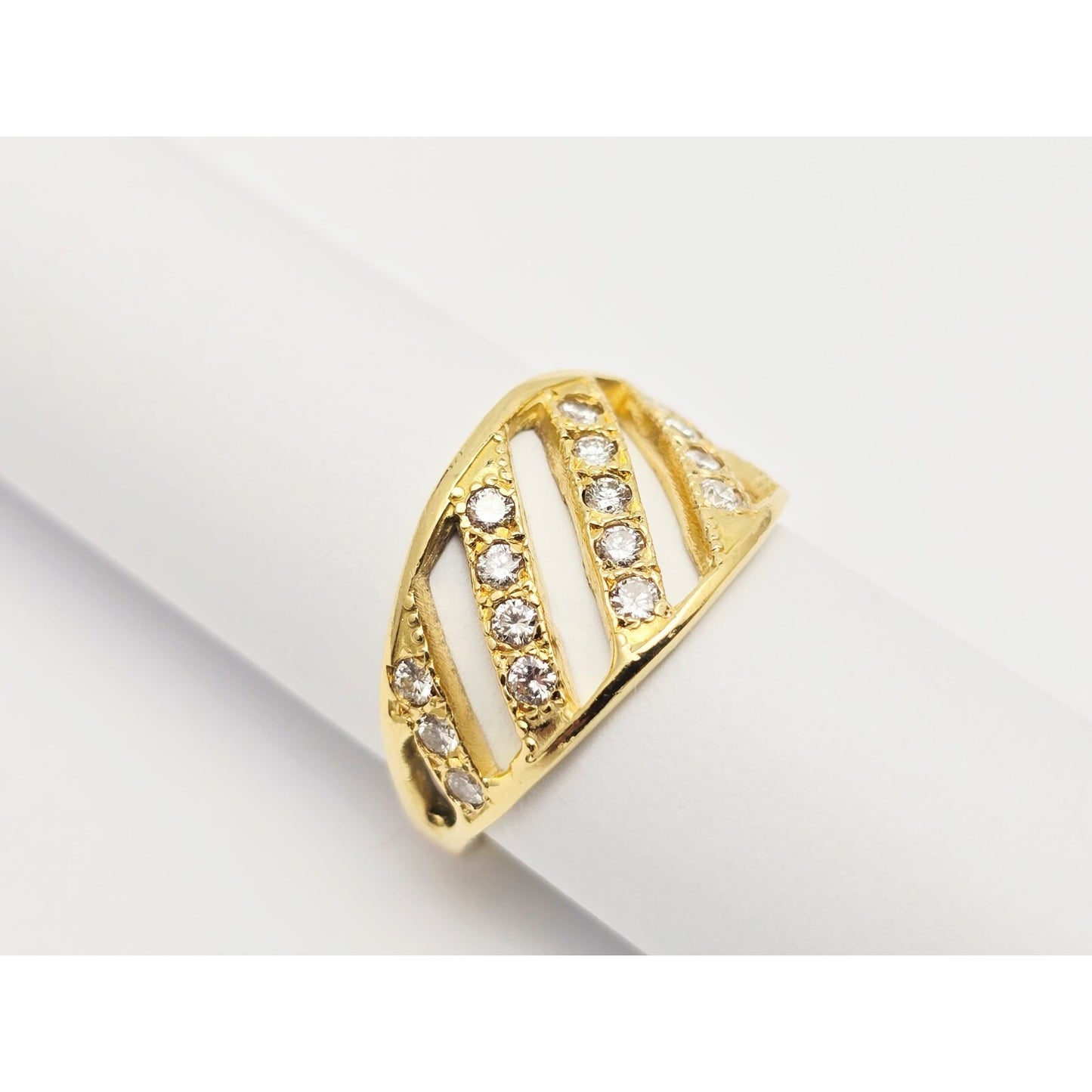 18K Yellow Gold Wavy Diamond Open Ring