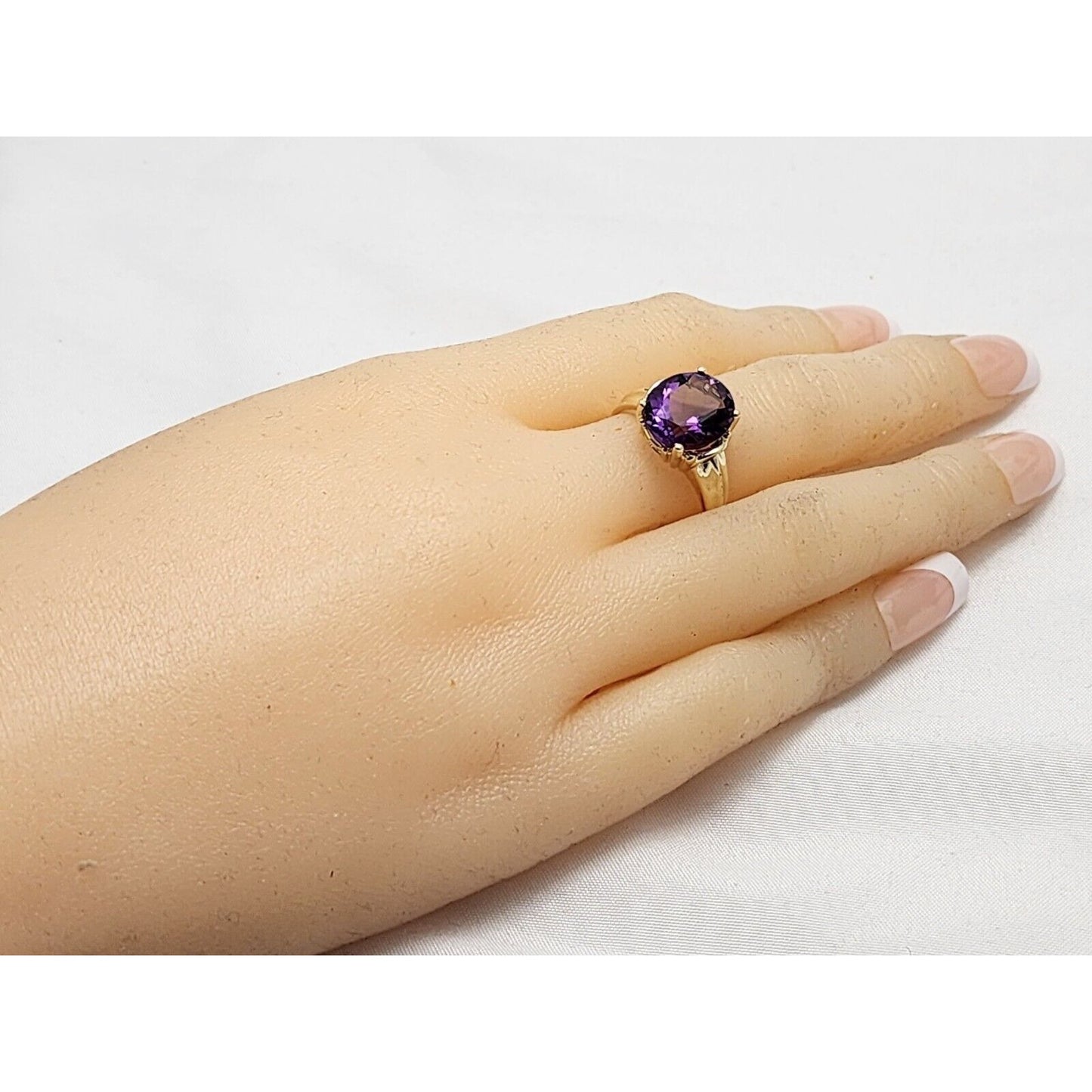 14K Yellow Gold Oval Cut Amethyst Ring