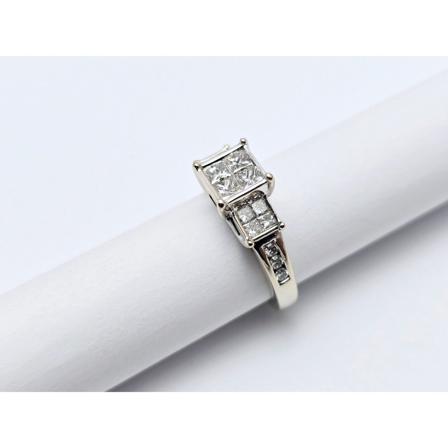 14K White Gold 1ct Princess Cut Diamond Engagement Ring