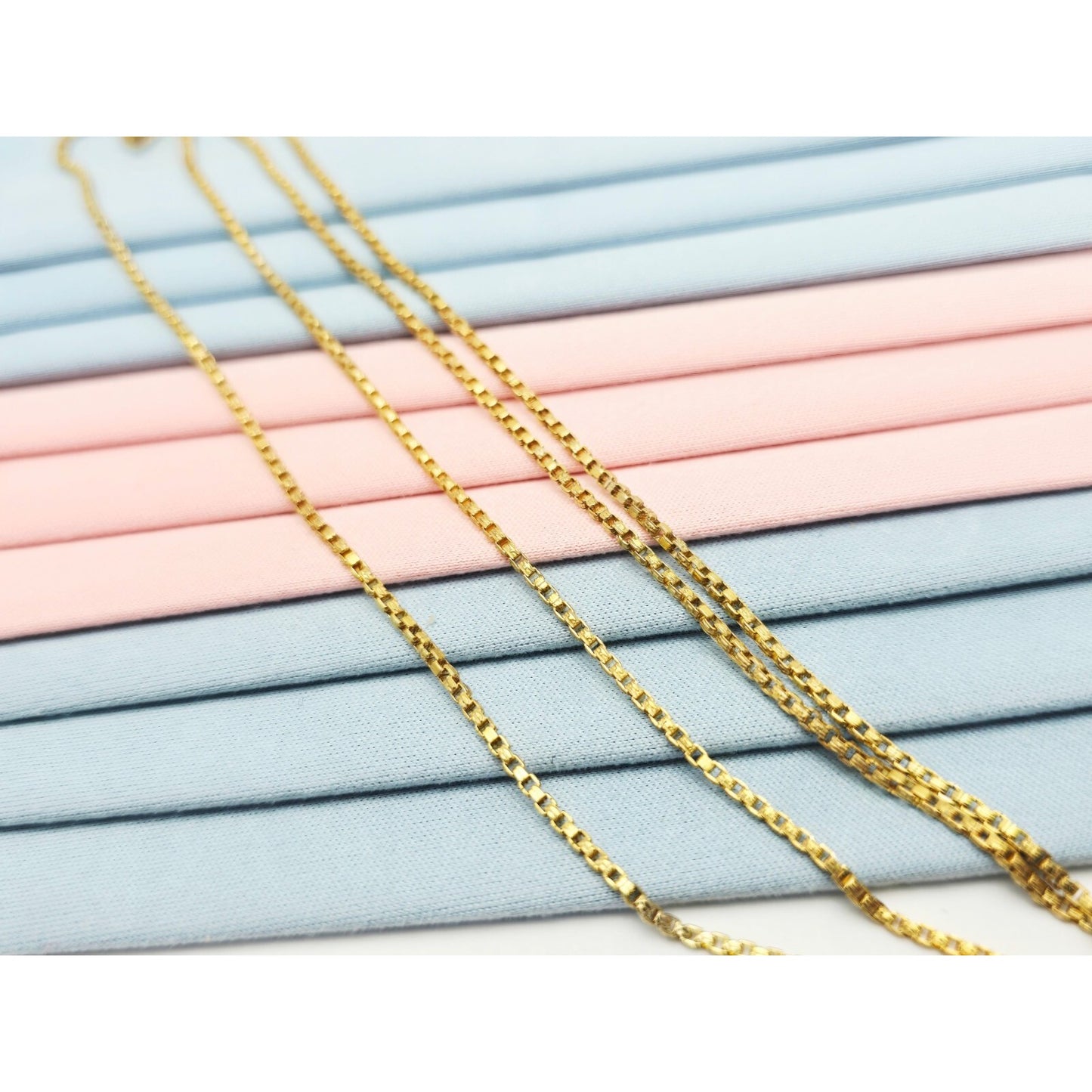 14K Yellow Gold Box Link Chain Necklace