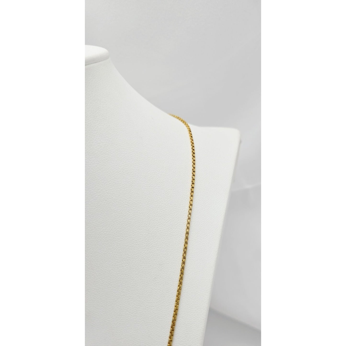 14K Yellow Gold Box Link Chain Necklace
