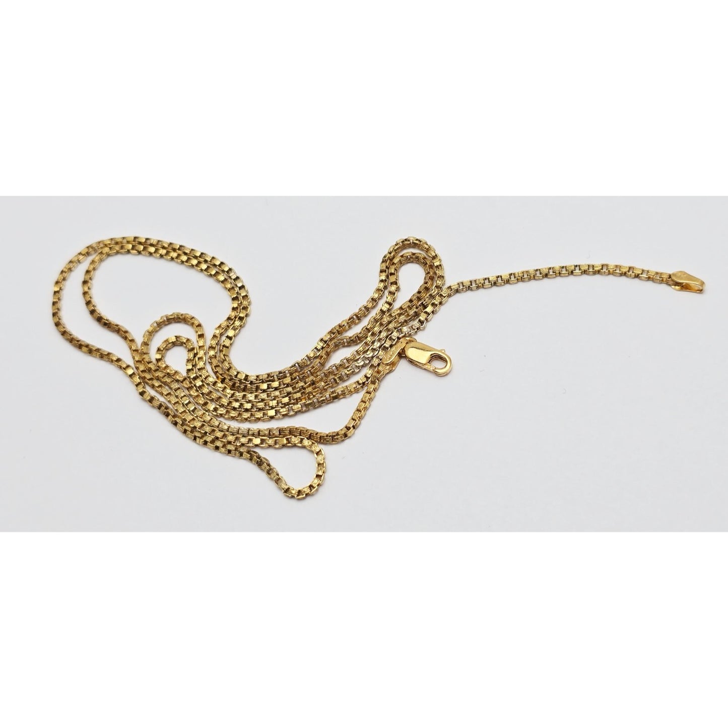14K Yellow Gold Box Link Chain Necklace