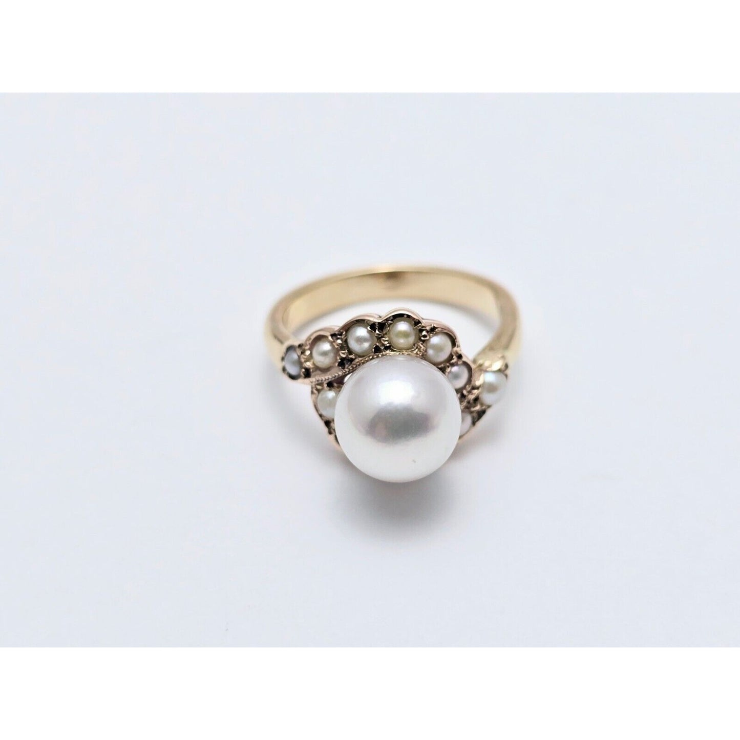 Vintage 14K Yellow Gold Round Pearl Ring