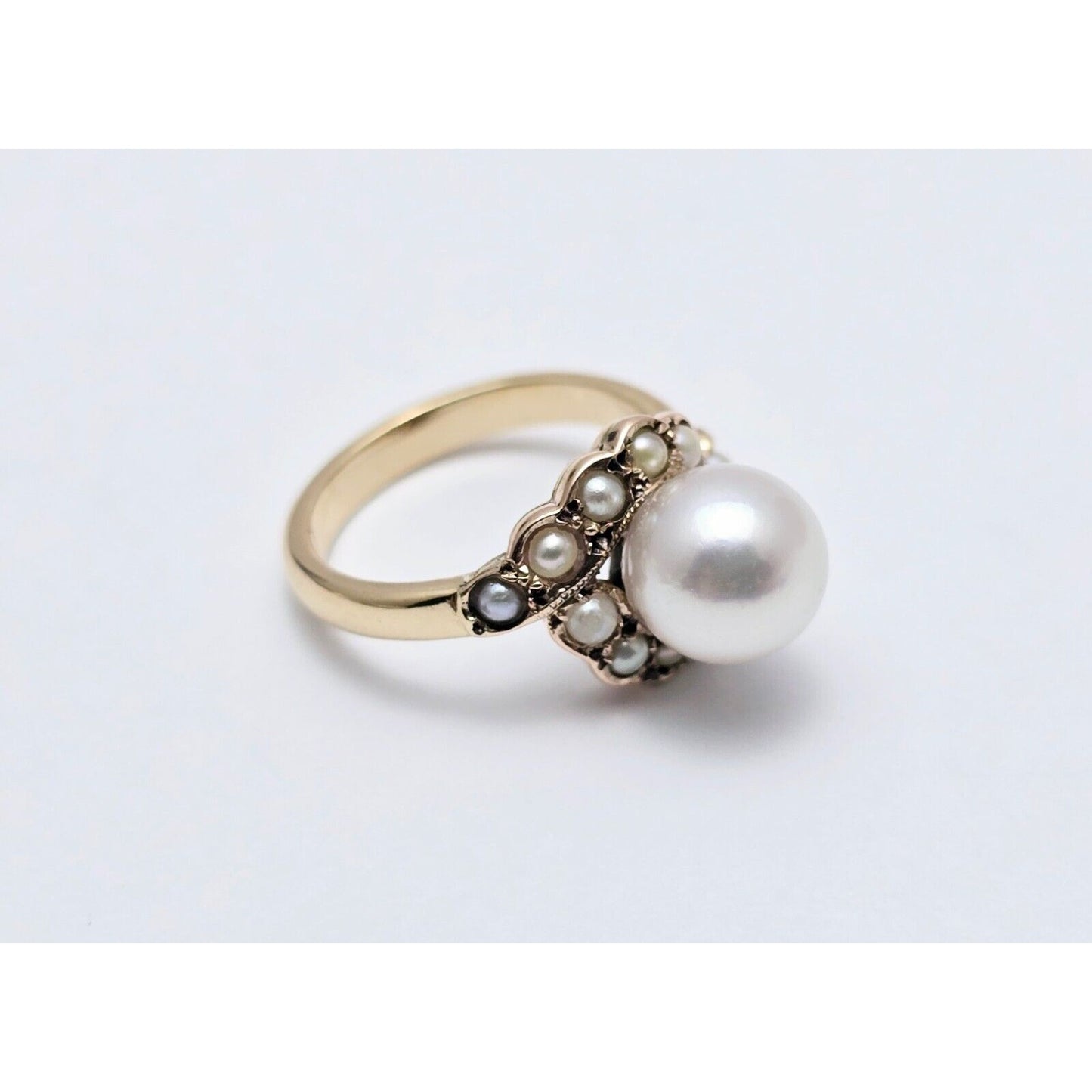 Vintage 14K Yellow Gold Round Pearl Ring