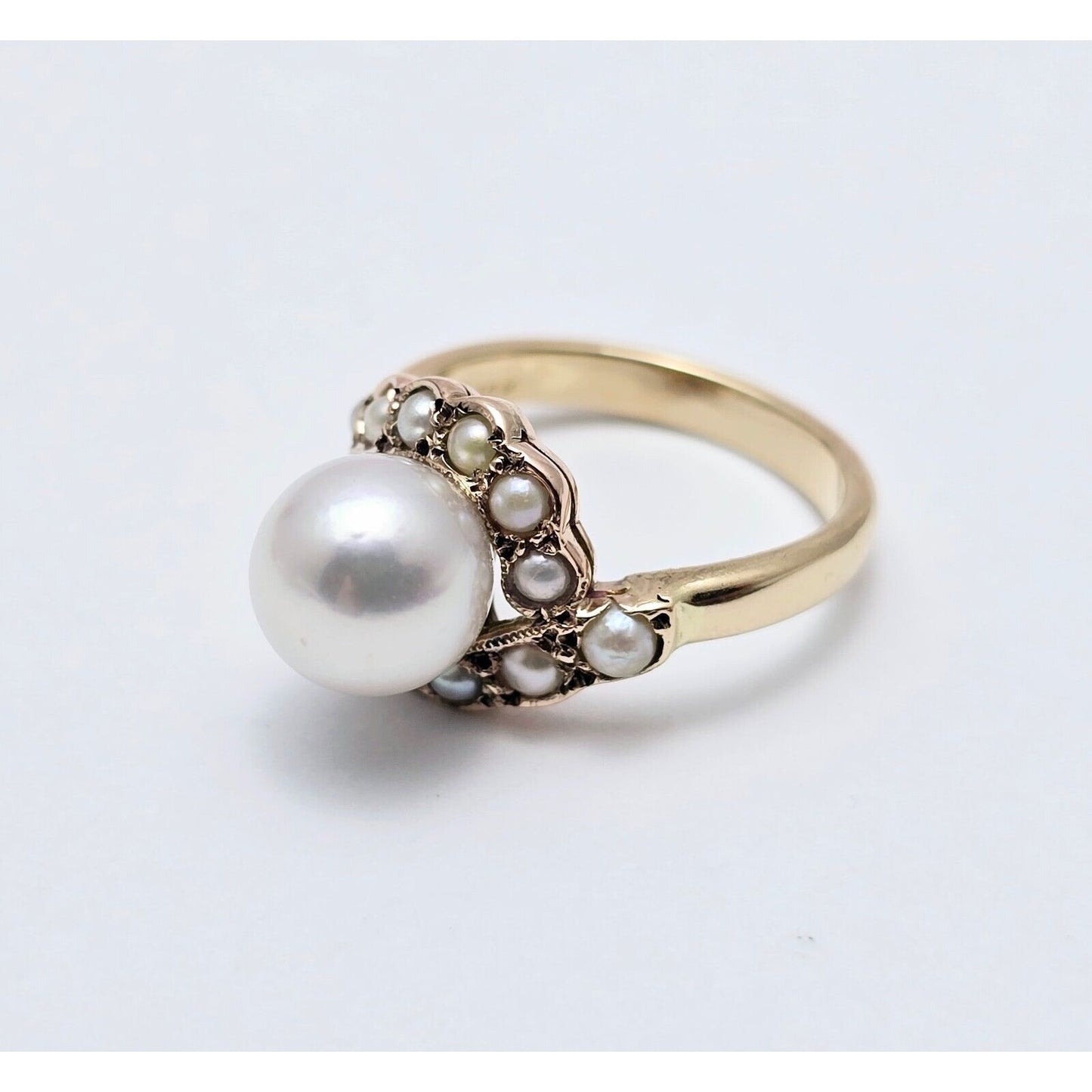 Vintage 14K Yellow Gold Round Pearl Ring