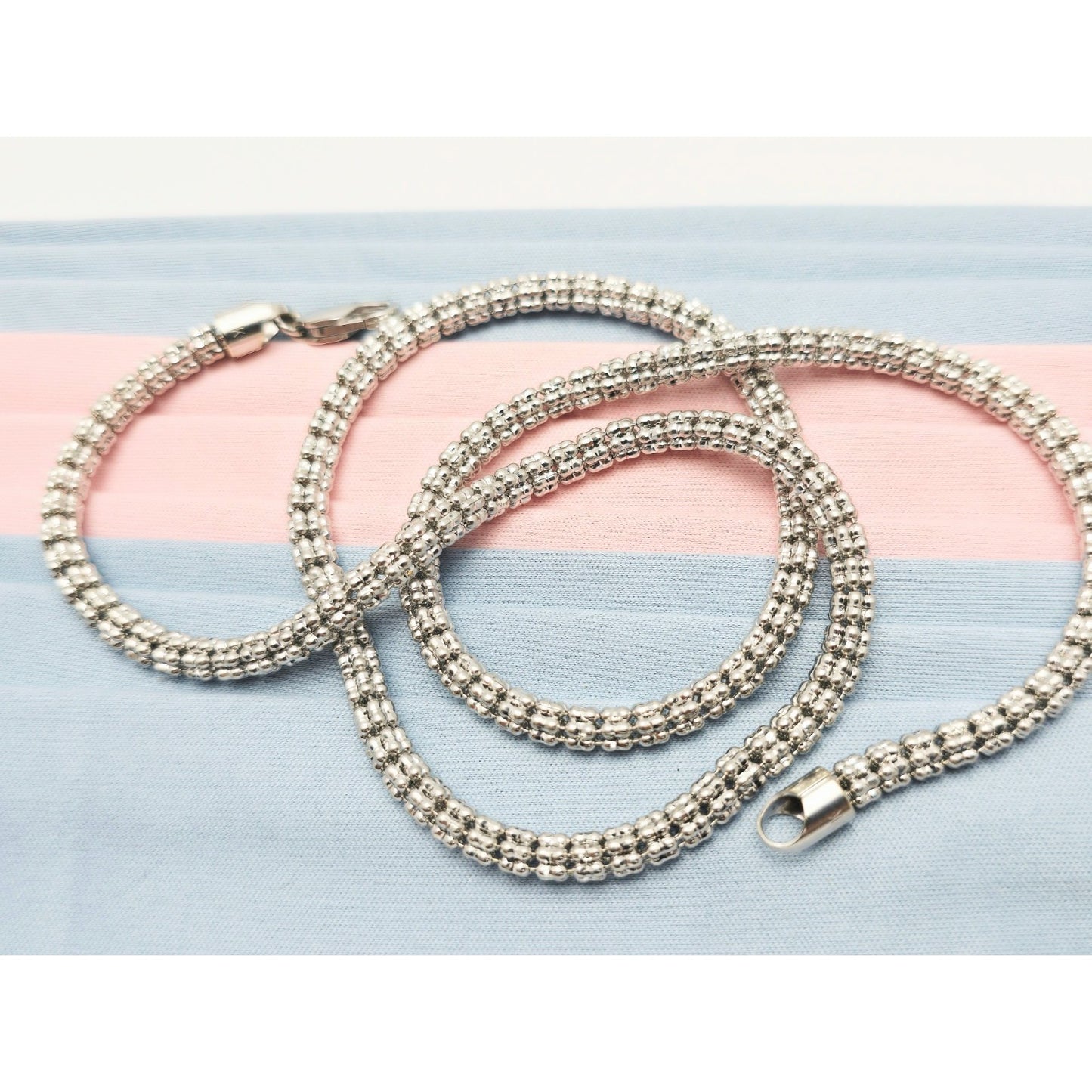 10K White Gold Diamond Cut Ice Link Chain Necklace