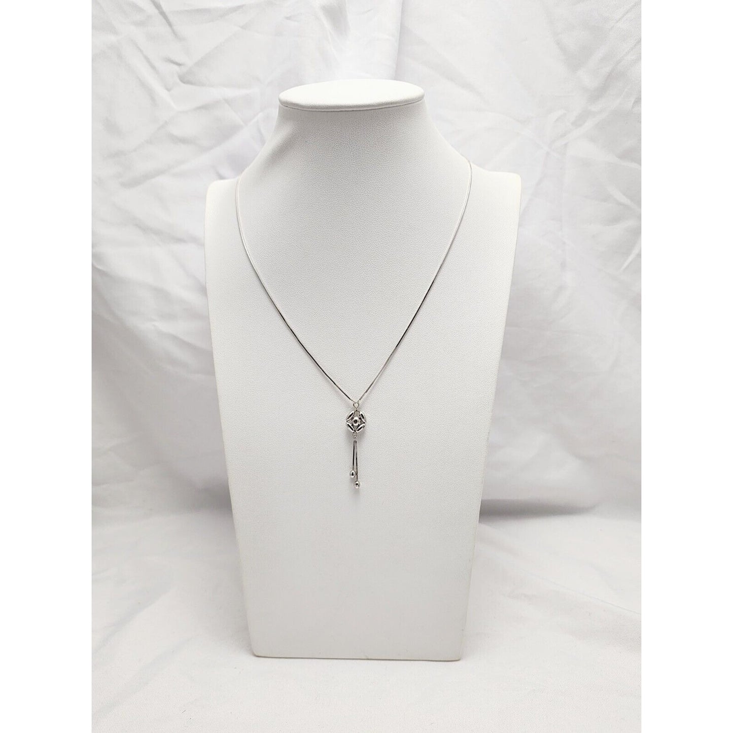 18K White Gold Square Snake Link Chain Necklace & Charm Pendant