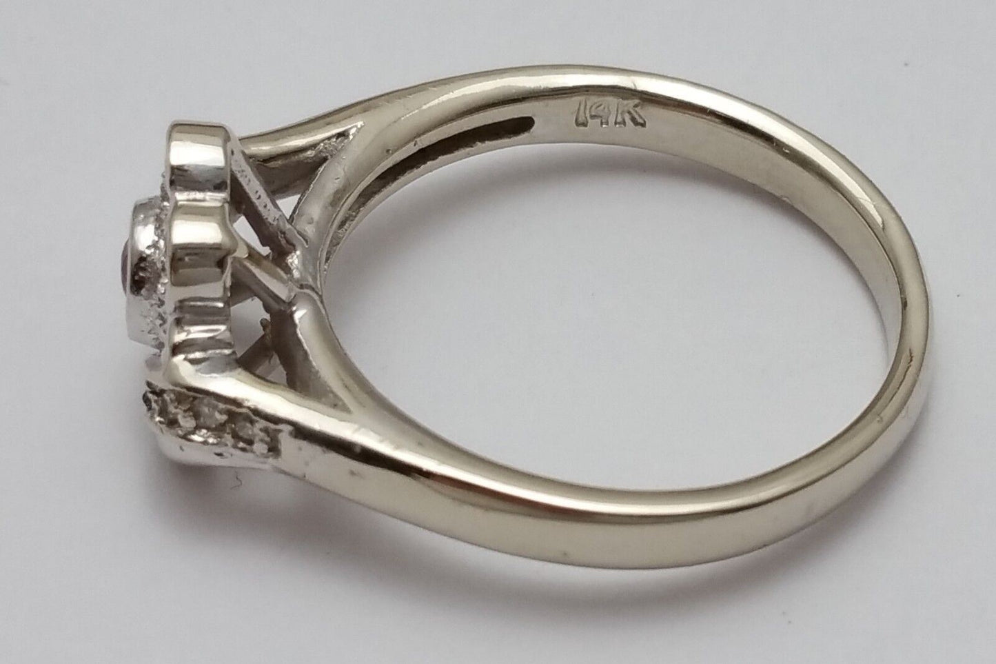 14K White Gold Ring with Tourmaline & Diamonds