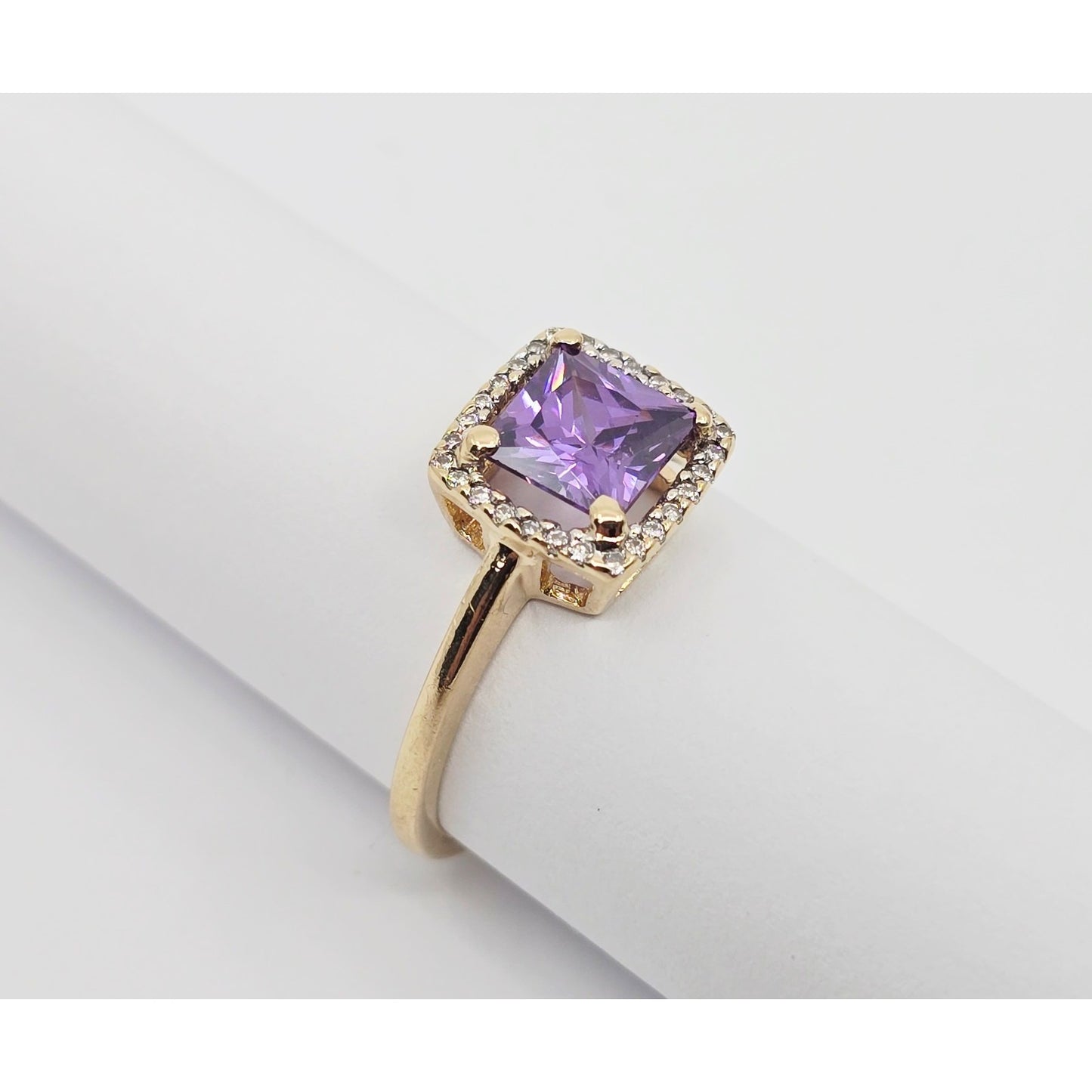 14K Yellow Gold Diamond & Purple Crystal Ring