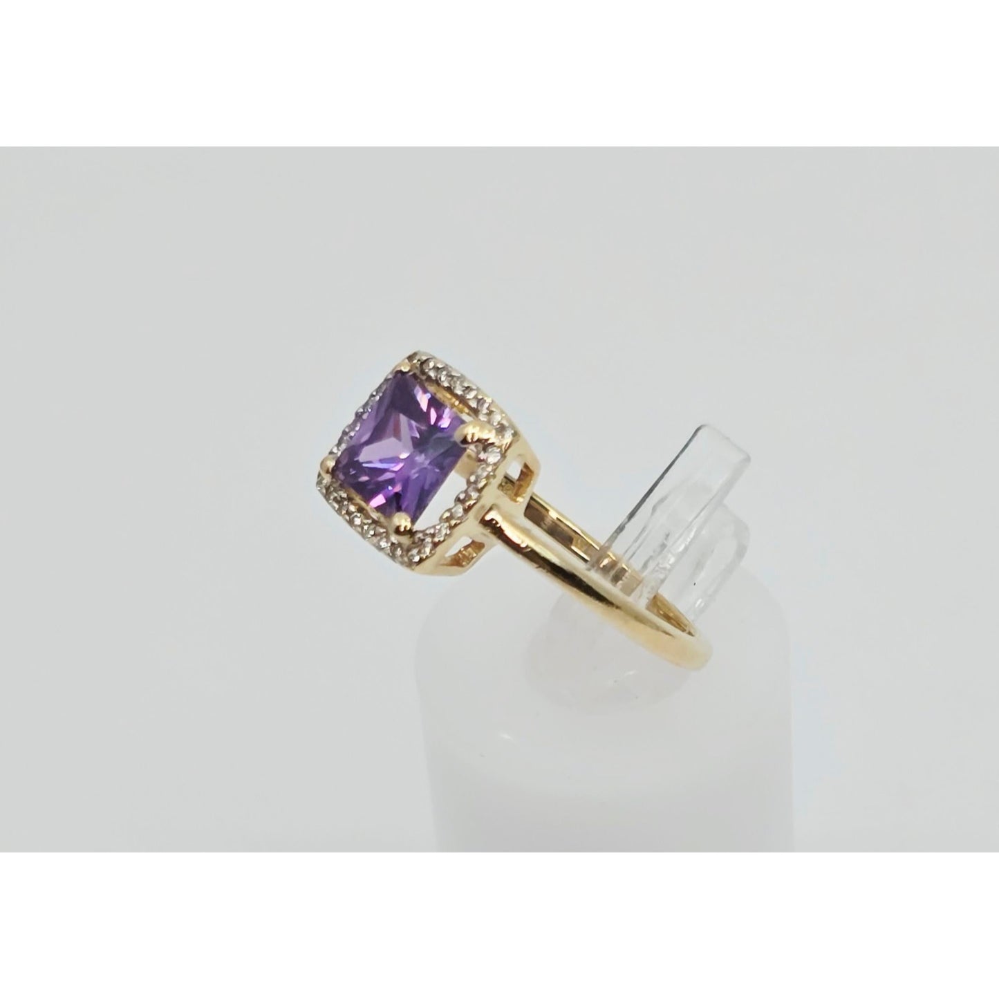 14K Yellow Gold Diamond & Purple Crystal Ring