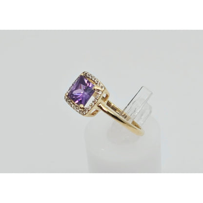 14K Yellow Gold Diamond & Purple Crystal Ring