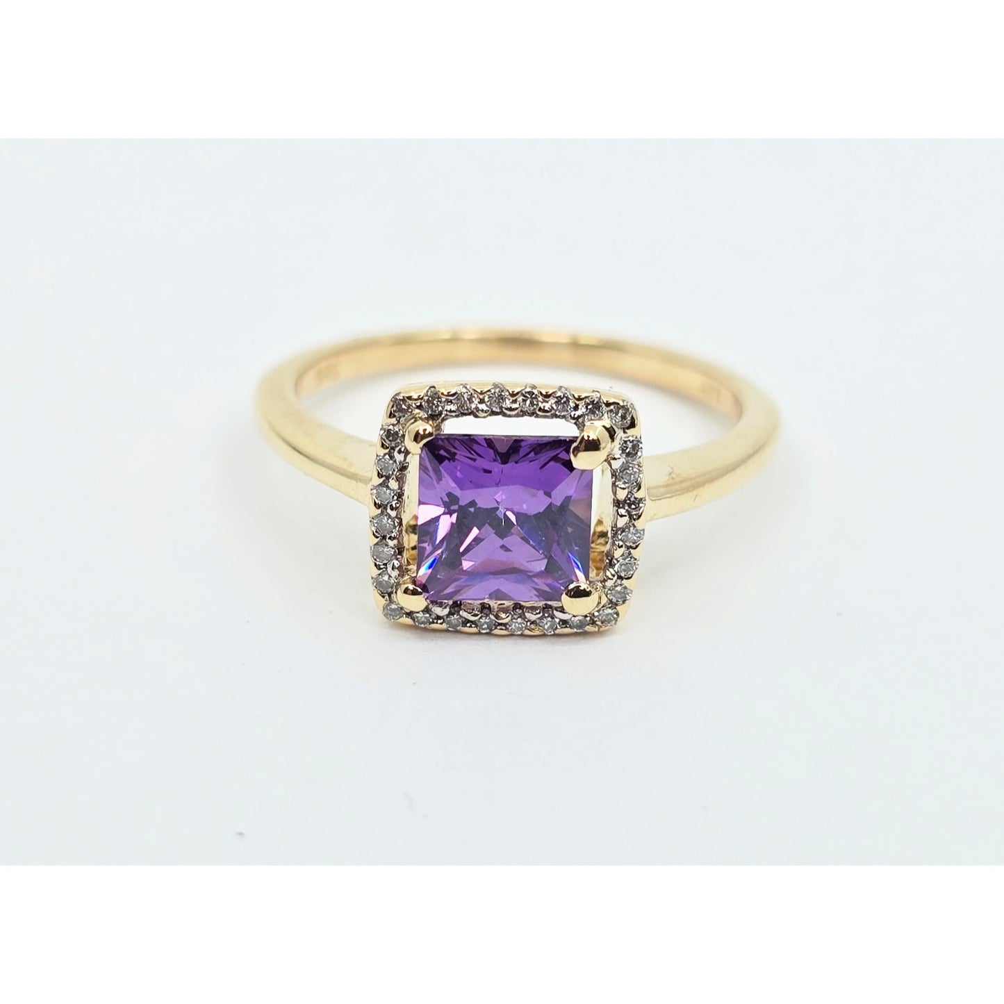 14K Yellow Gold Diamond & Purple Crystal Ring