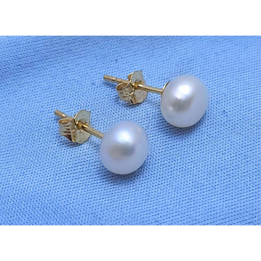 10K Yellow Gold Round Pearl Stud Earrings