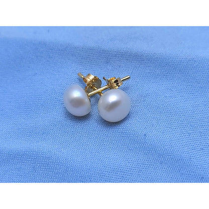 10K Yellow Gold Round Pearl Stud Earrings