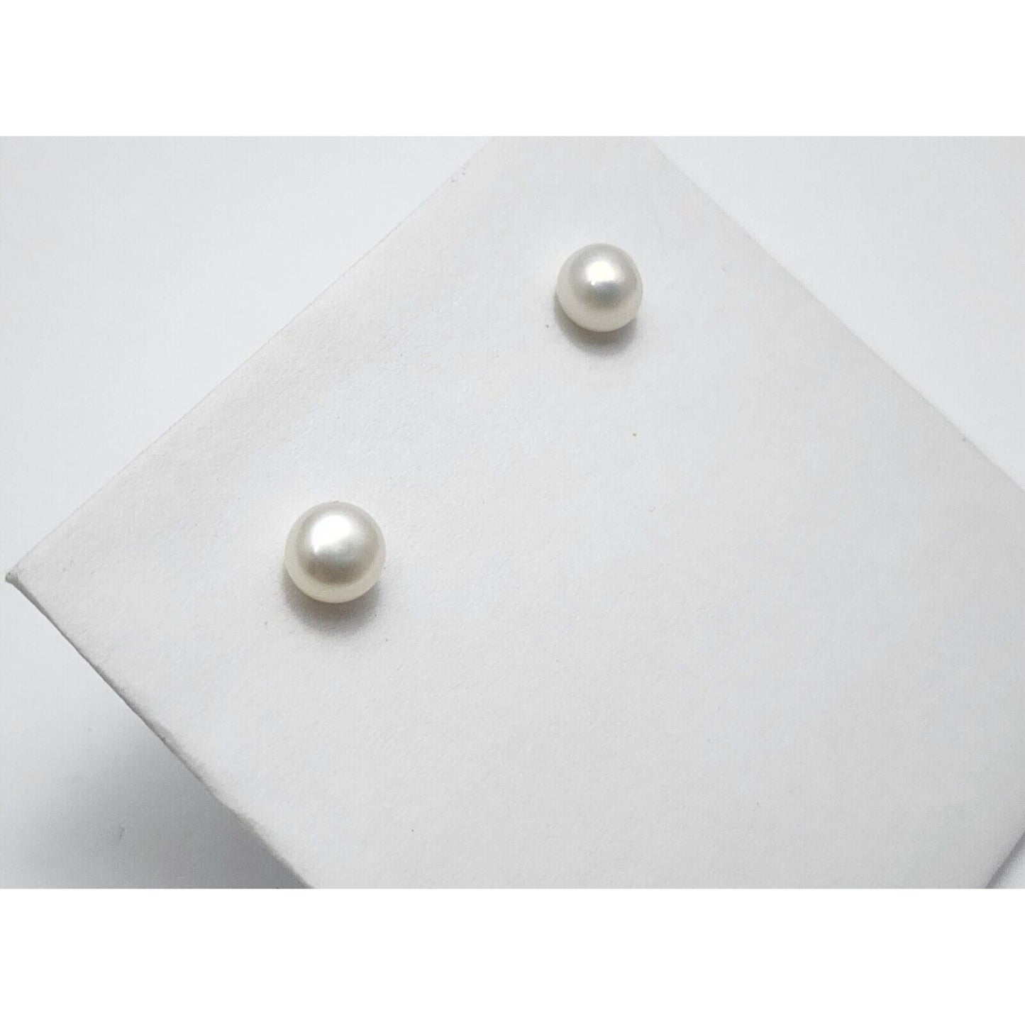 10K Yellow Gold Round Pearl Stud Earrings