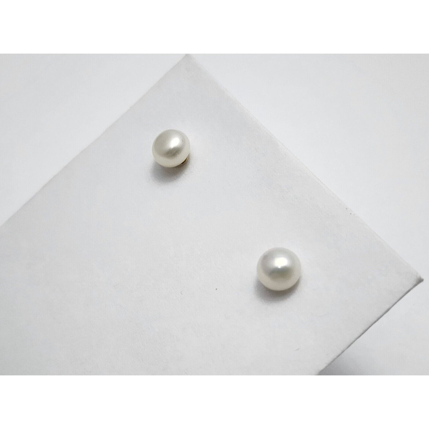 10K Yellow Gold Round Pearl Stud Earrings