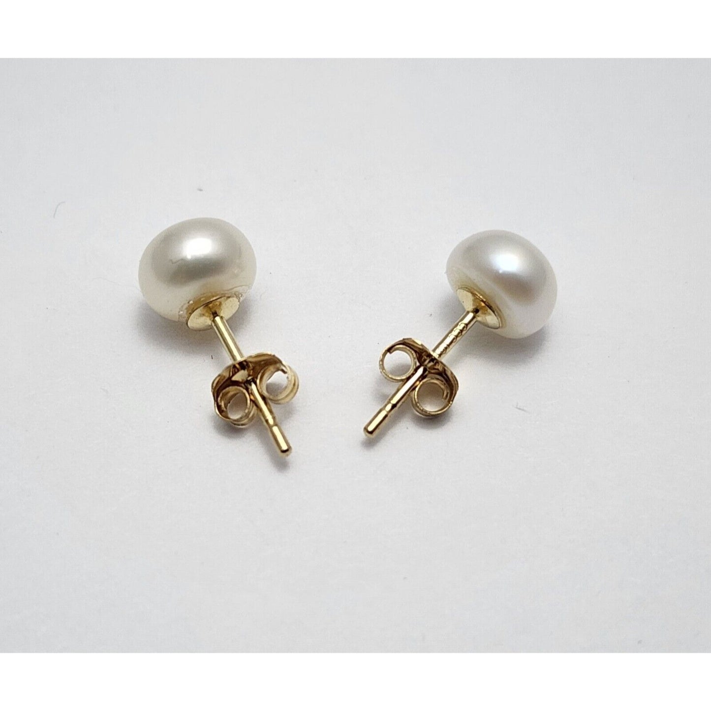 10K Yellow Gold Round Pearl Stud Earrings