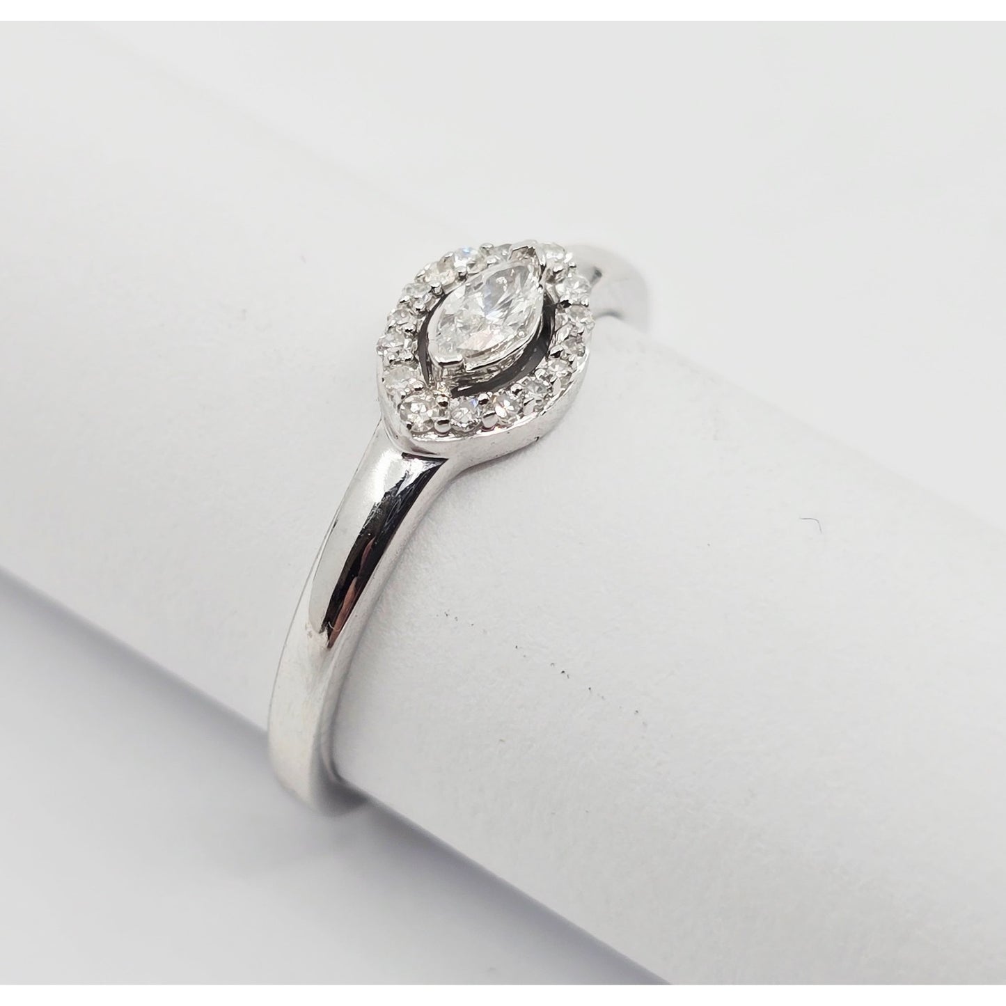 10K White Gold Round & Marquise Cut Diamond Ring
