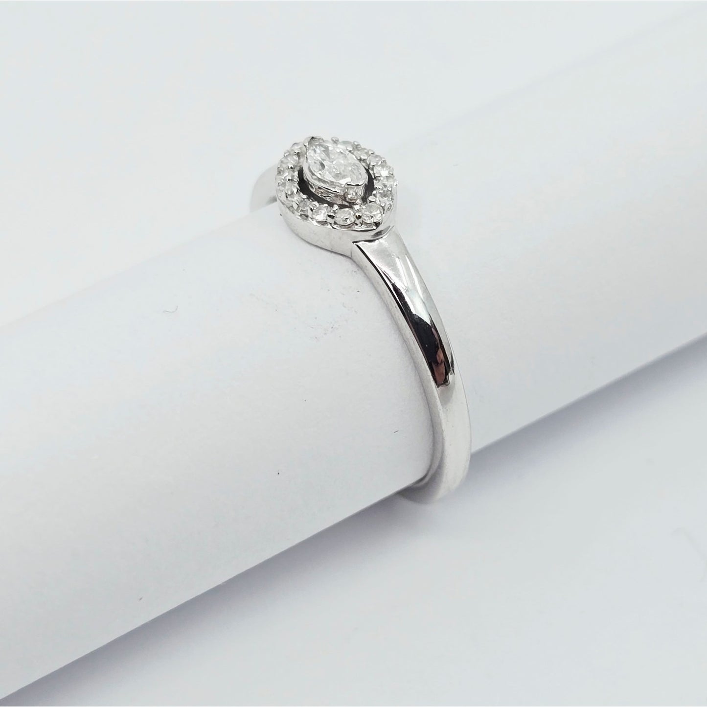 10K White Gold Round & Marquise Cut Diamond Ring