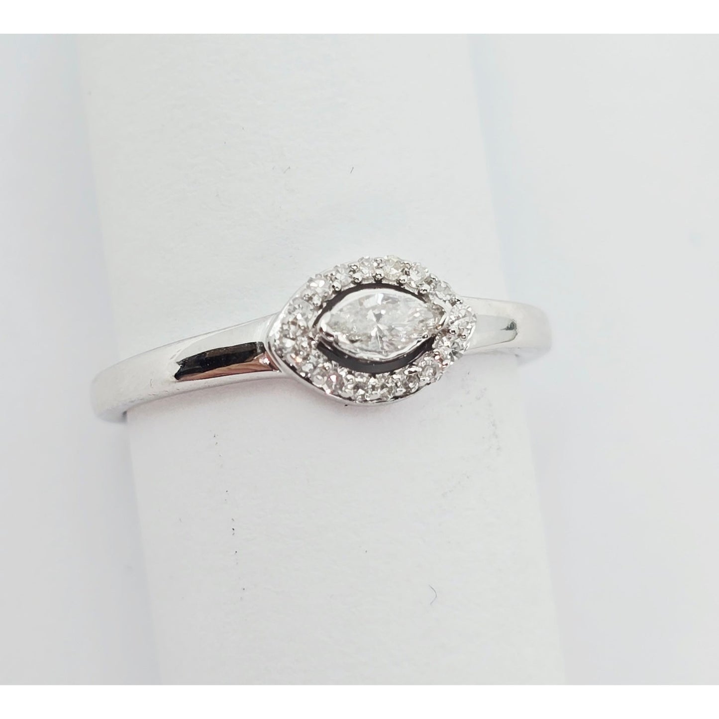 10K White Gold Round & Marquise Cut Diamond Ring