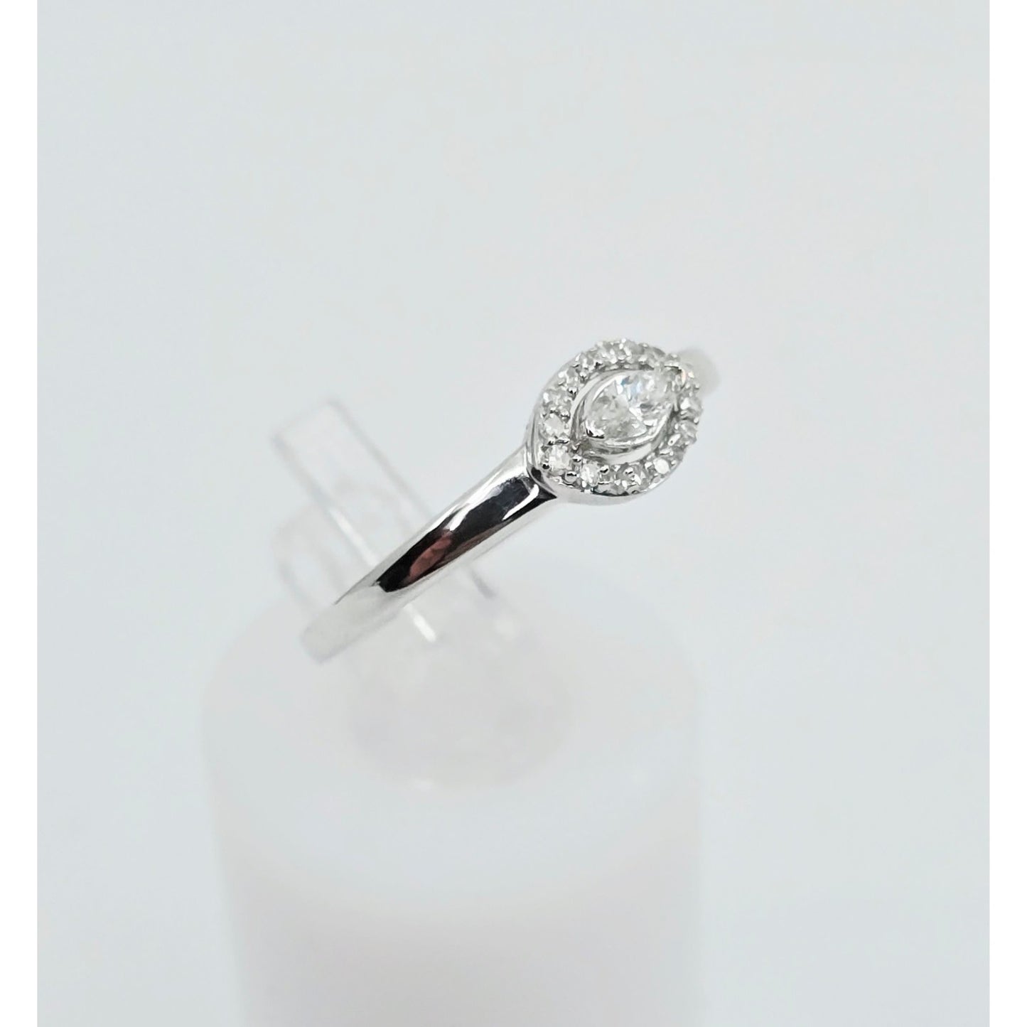 10K White Gold Round & Marquise Cut Diamond Ring