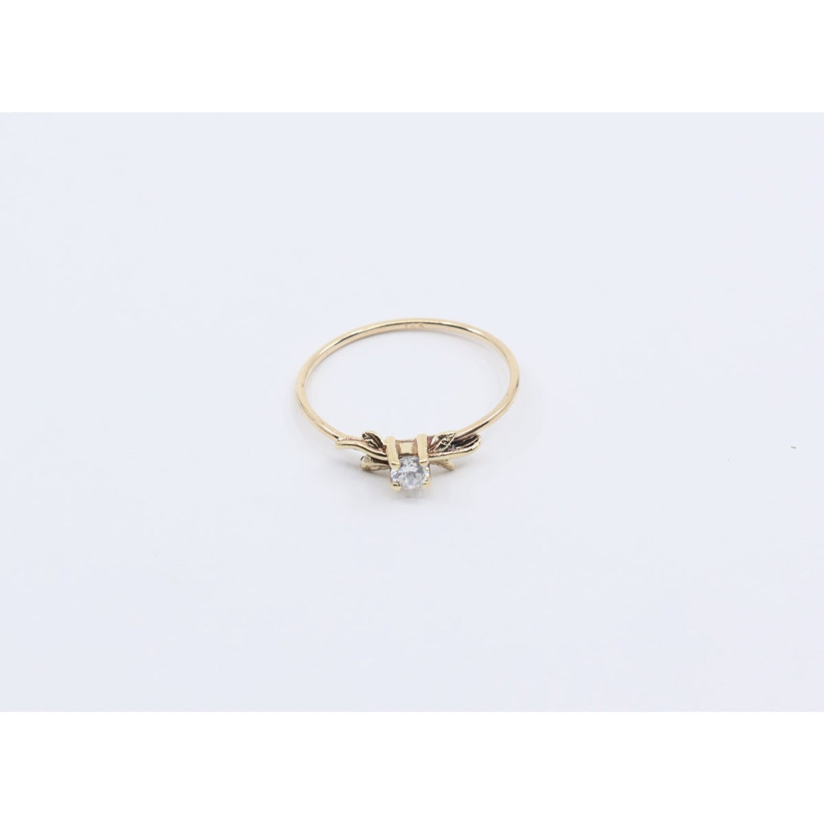 14K Yellow Gold Solitaire Leaf Vine Floral Design Ring