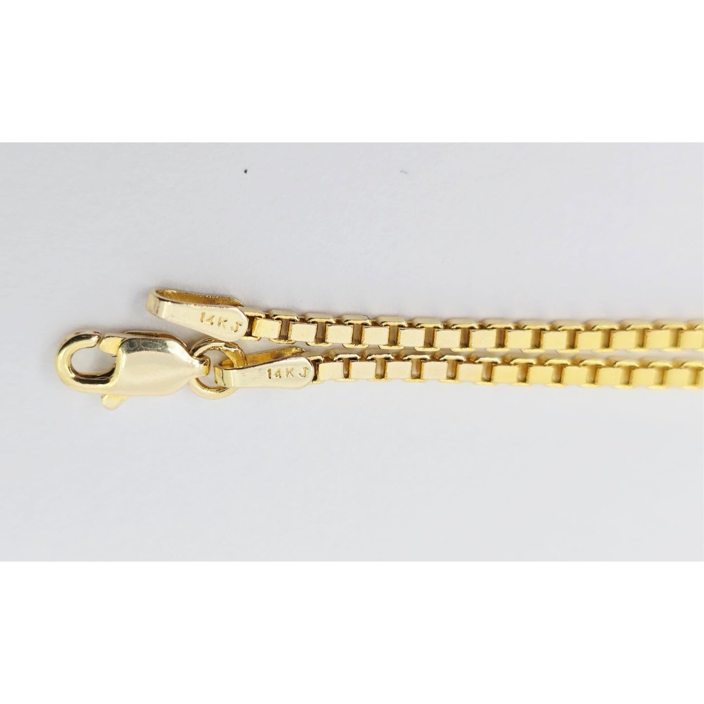 14K Yellow Gold Box Link Graduated Flower Chain Necklace