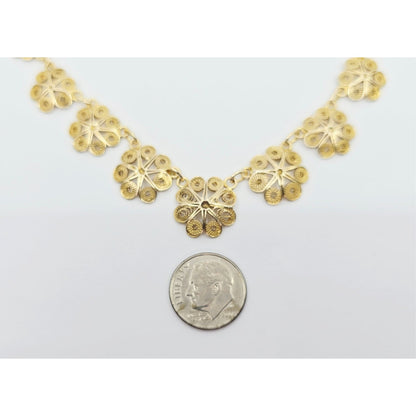 14K Yellow Gold Box Link Graduated Flower Chain Necklace