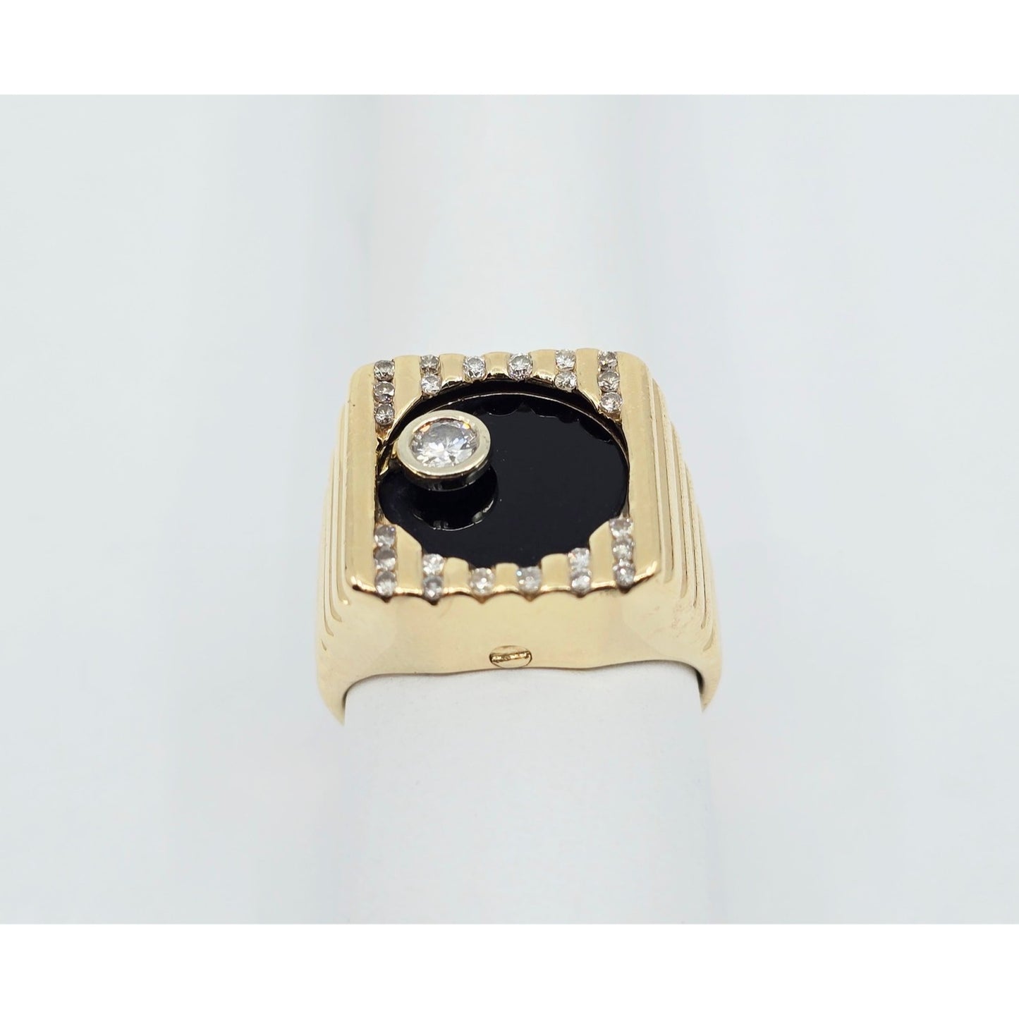 14K Yellow Gold Rotating Floating Moving Table Diamond & Onyx Ring