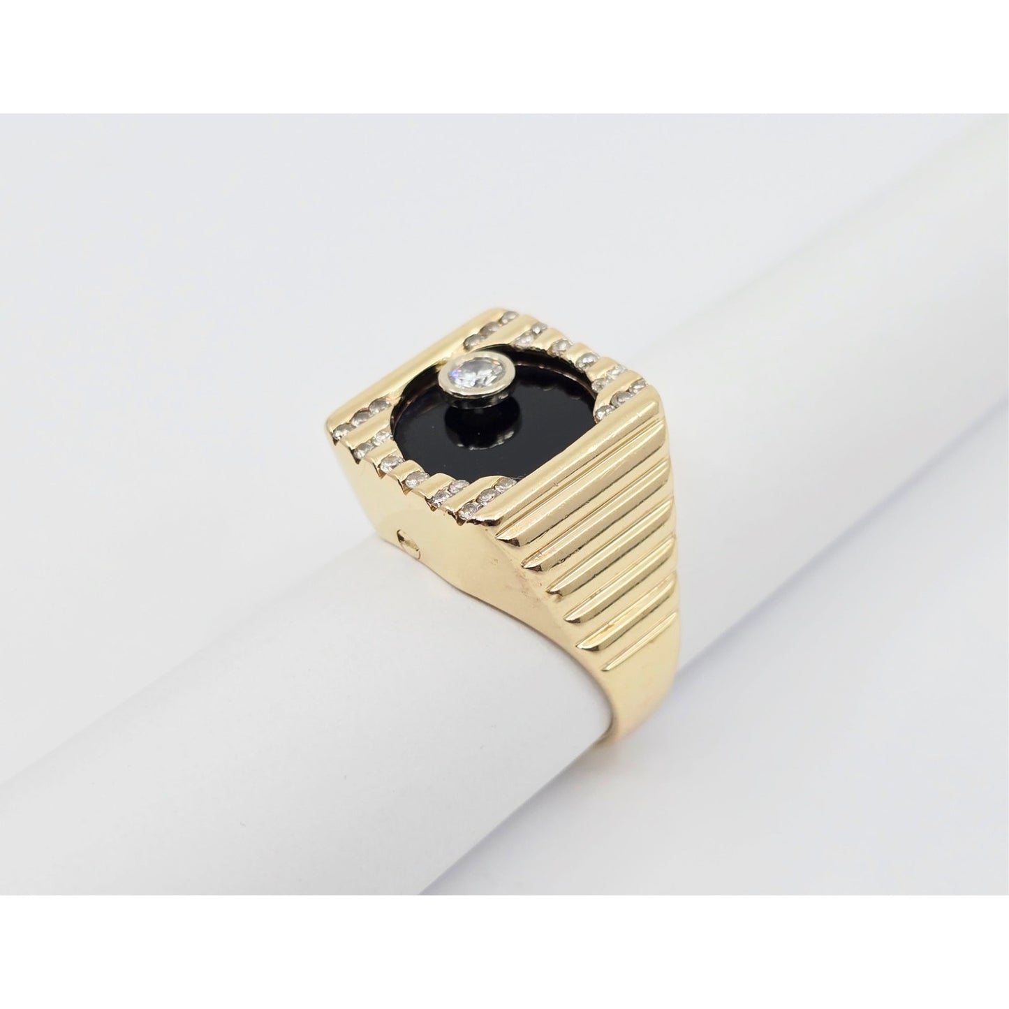 14K Yellow Gold Rotating Floating Moving Table Diamond & Onyx Ring
