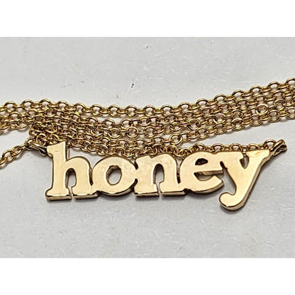 14K Yellow Gold Resizable Link Chain Necklace with Initial "Honey" Charm Pendant