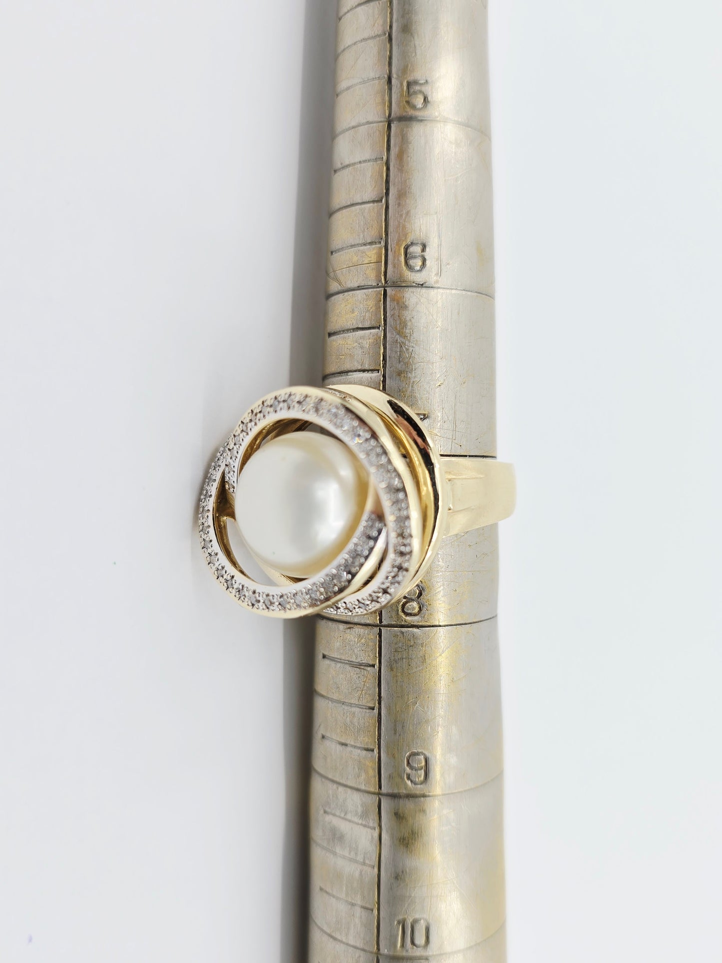 14K Yellow Gold Pearl & Diamond Knot Swirl Ring