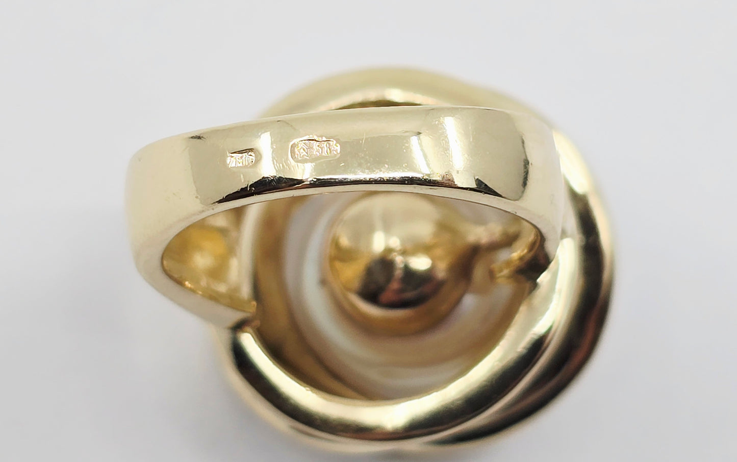 14K Yellow Gold Pearl & Diamond Knot Swirl Ring