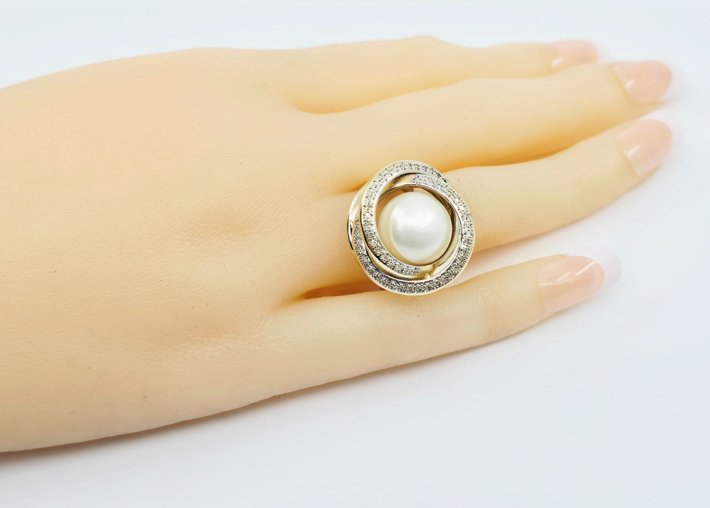 14K Yellow Gold Pearl & Diamond Knot Swirl Ring