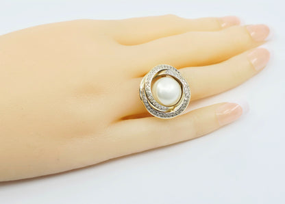 14K Yellow Gold Pearl & Diamond Knot Swirl Ring