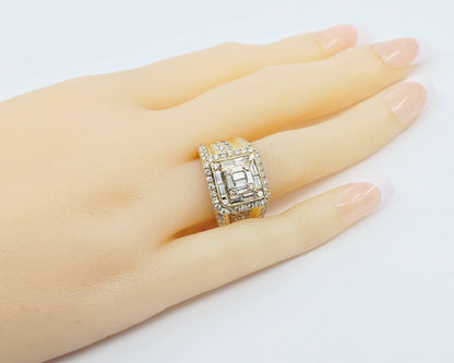 14K Yellow Gold Baguette & Round Cut Diamond Statement Ring